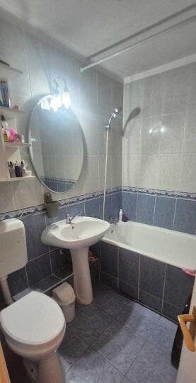 Iancului / Avrig / et 6 decomandat / bl 1981 / 4 min Metrou